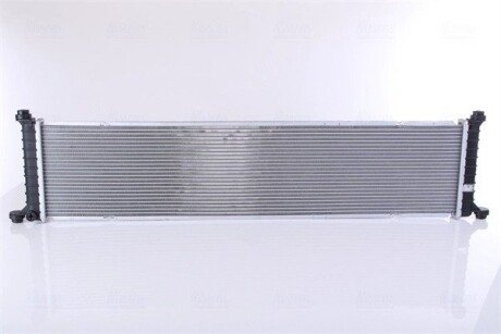 Радіатор охолодження двигуна nissens 606915