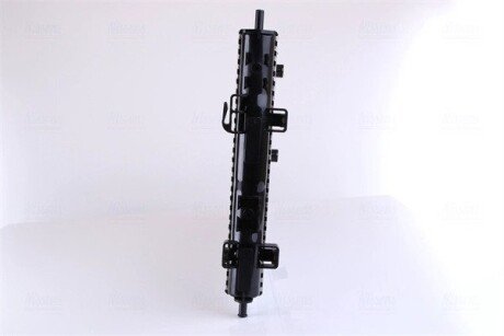 Радіатор охолодження двигуна nissens 61003