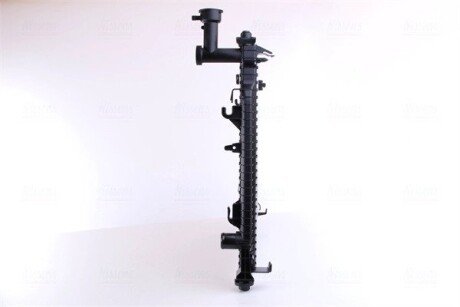 Радіатор охолодження двигуна nissens 61032