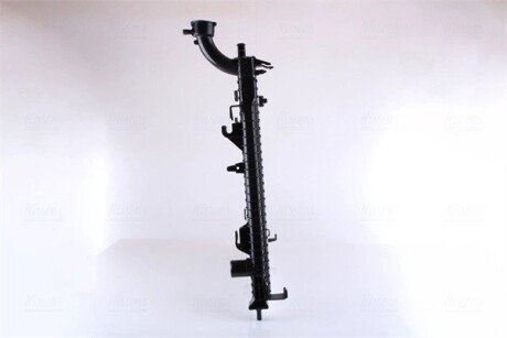 Радиатор охлаждения двигателя nissens 61033