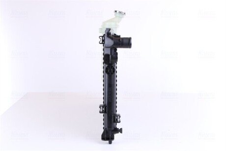 Радиатор охлаждения двигателя nissens 61276