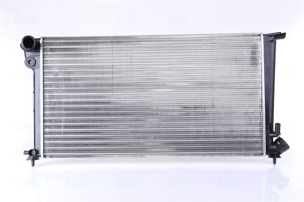 Радиатор охлаждения двигателя nissens 61326A