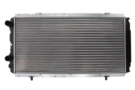 Радіатор охолодження двигуна Nissens 61390