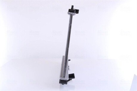 Радиатор охлаждения двигателя nissens 61638