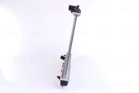 Радиатор охлаждения двигателя nissens 61639