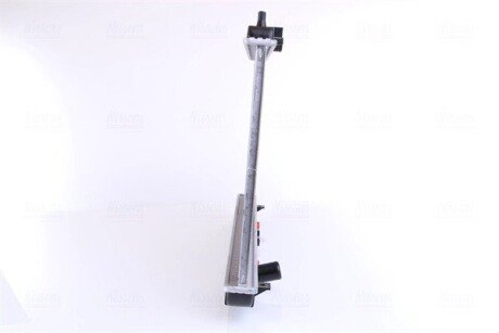 Радиатор охлаждения двигателя nissens 61639