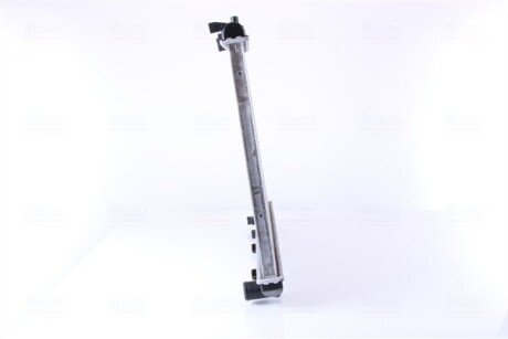 Радиатор охлаждения двигателя nissens 61668