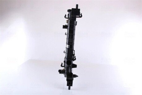 Радиатор охлаждения двигателя nissens 61696