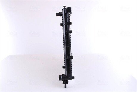 Радіатор охолодження двигуна nissens 61935