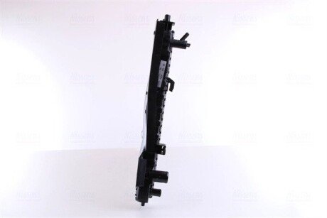 Радіатор охолодження двигуна nissens 62003