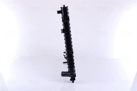 Радіатор охолодження двигуна nissens 62004