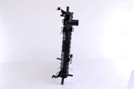 Радіатор охолодження двигуна nissens 62052