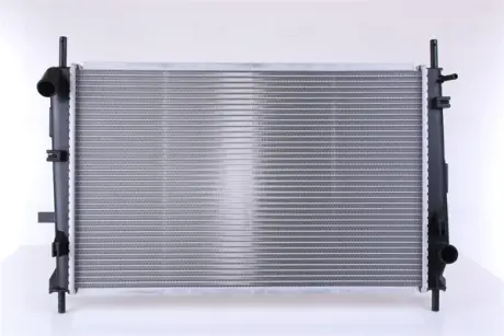 Радиатор охлаждения двигателя nissens 62056A Форд Мондео 2