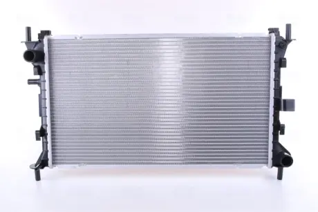 Радиатор охлаждения двигателя nissens 62073A