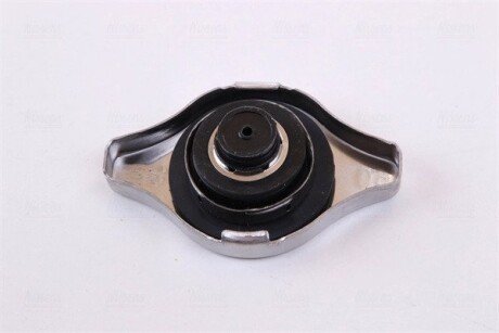 Радиатор охлаждения двигателя nissens 62246A