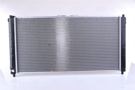 Радиатор охлаждения двигателя nissens 62382A