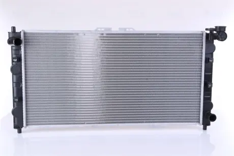 Радіатор охолодження двигуна Nissens 62382A