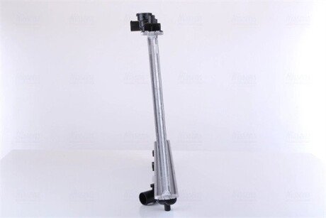 Радіатор охолодження двигуна nissens 62408A