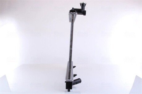 Радиатор охлаждения двигателя nissens 62464A