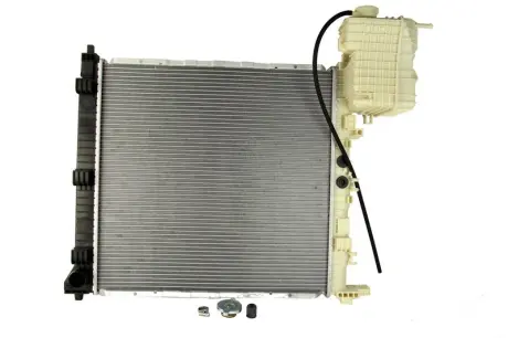 Радіатор охолодження двигуна Nissens 62559A