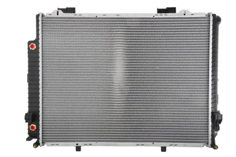 Радиатор охлаждения двигателя nissens 62612A Мерседес W210