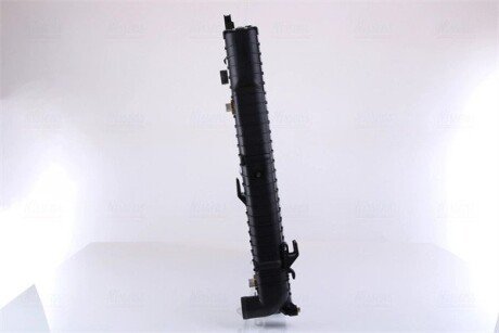 Радіатор охолодження двигуна nissens 62665A