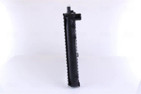 Радіатор охолодження двигуна nissens 62671A