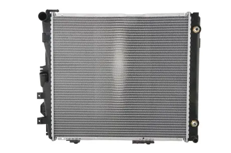 Радиатор охлаждения двигателя nissens 62683A Мерседес W124
