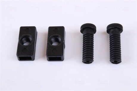 Радіатор охолодження двигуна nissens 62746A