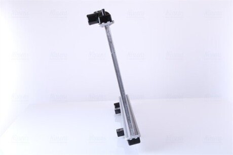 Радіатор охолодження двигуна nissens 62927A