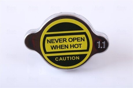 Радіатор охолодження двигуна nissens 62927A