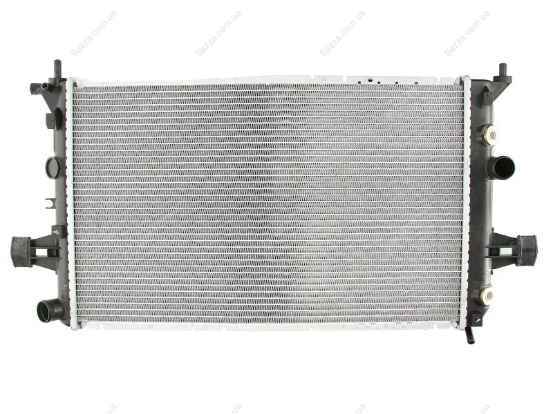 Радіатор охолодження двигуна Nissens 63003A (фото 1)