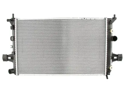 Радіатор охолодження двигуна Nissens 63003A