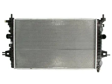 Радіатор охолодження двигуна Nissens 63028A