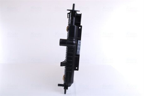 Радіатор охолодження двигуна nissens 630691