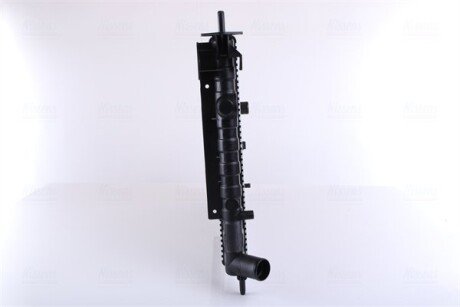 Радіатор охолодження двигуна nissens 630691