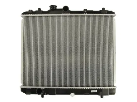 Радіатор охолодження двигуна nissens 630707