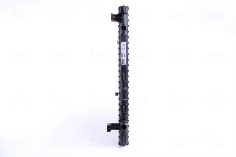 Радіатор охолодження двигуна nissens 630772