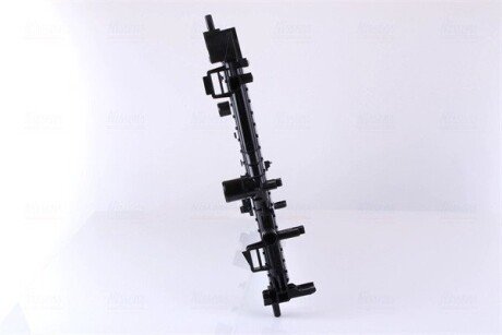 Радиатор охлаждения двигателя nissens 630786