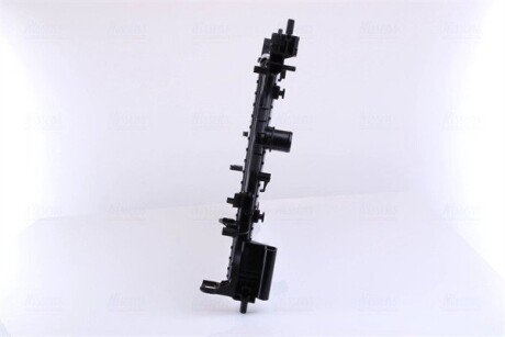 Радиатор охлаждения двигателя nissens 630786