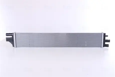 Радіатор охолодження двигуна Nissens 630794