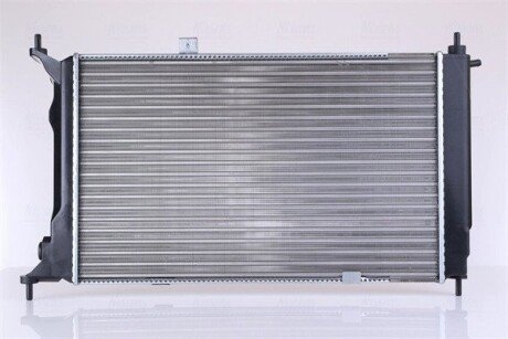 Радиатор охлаждения двигателя nissens 63253A