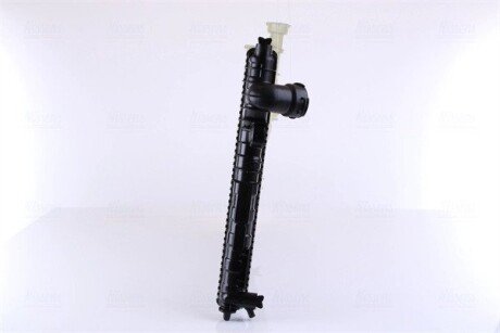 Радіатор охолодження двигуна nissens 63528