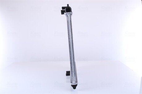 Радиатор охлаждения двигателя nissens 63607A