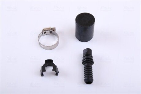 Радіатор охолодження двигуна nissens 63689A