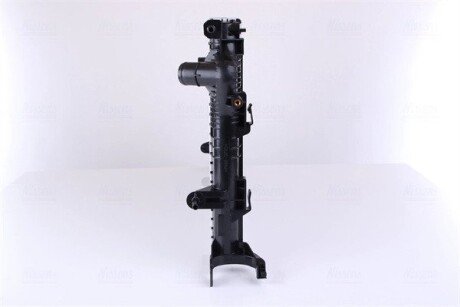 Радиатор охлаждения двигателя nissens 637607