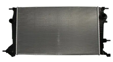 Радіатор охолодження двигуна Nissens 637617