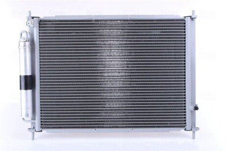 Радиатор охлаждения двигателя nissens 637636