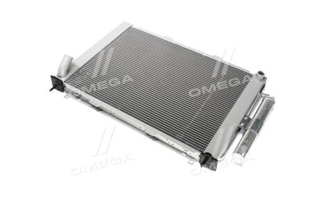 Радіатор охолодження двигуна nissens 637637