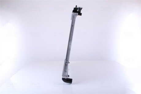 Радиатор охлаждения двигателя nissens 637643